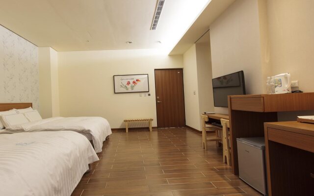 Footprint Inn