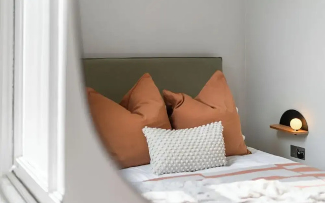 Avari Apartments - Notting Hill