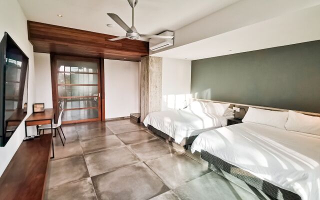 Modern 7 Bedrooms Villa on Private Beach Access