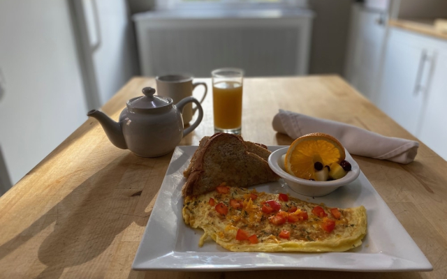 Leaside Manor by The Leaside Group