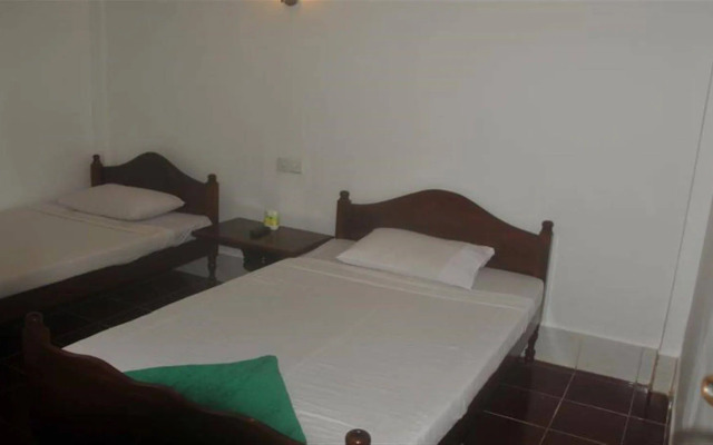 Five Rose Siem Reap Hostel