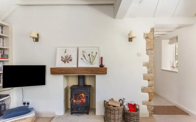 Scenic Family Home in Cotswolds