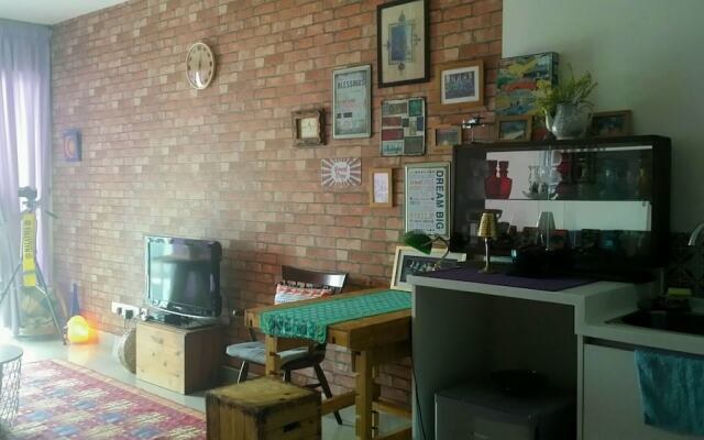 ALAMi Homestay Trefoil