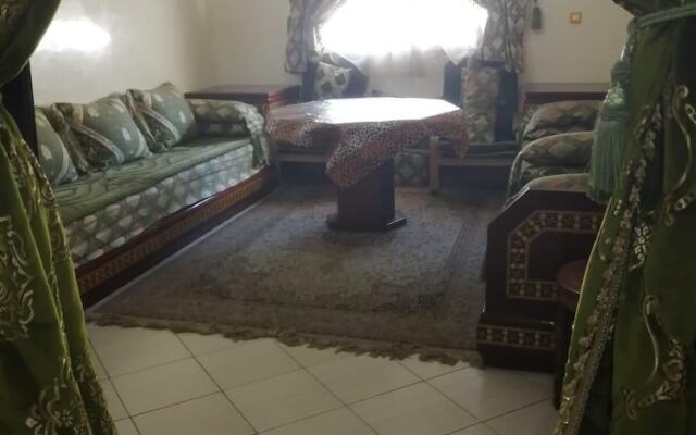 Well Furnished Apartment in City Center