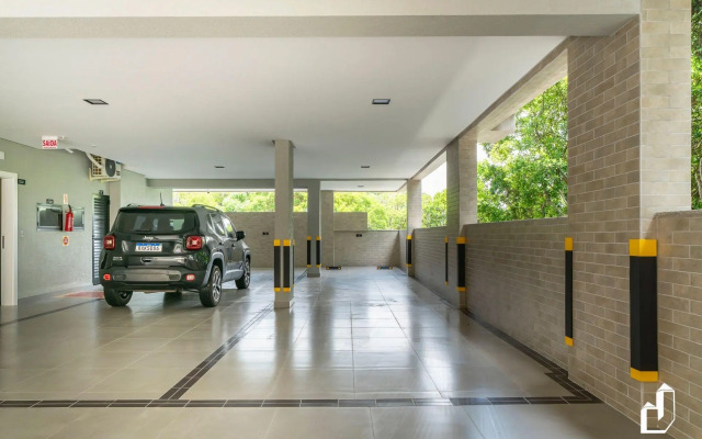 Apartamento com 02 dormitórios em Canto Grande
