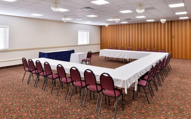 Kings Inn Hotel & Conference Center