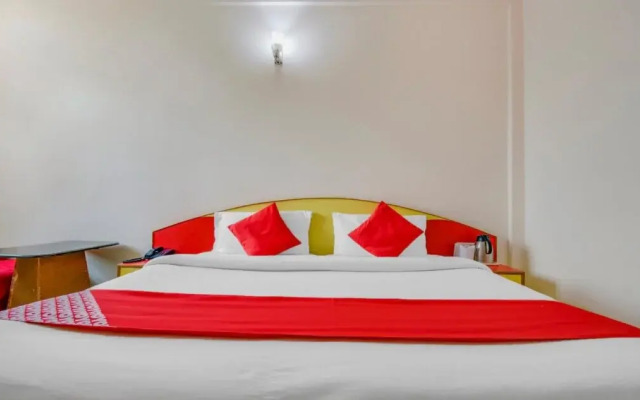 Oyo 24894 Mahadev Hills