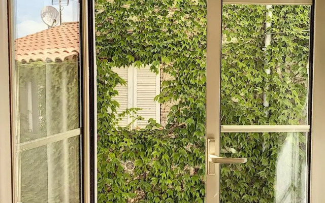 Charming flat in Old Antibes - 50m from the sea