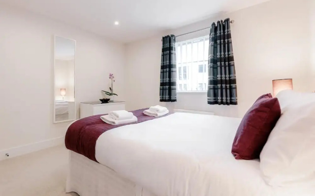 Roomspace Apartments -Capitol Square