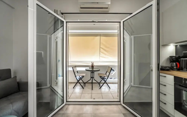 Eirini & Nicol Studio by Cretanhouses