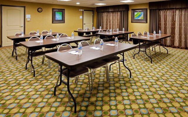 Holiday Inn Express Hotel & Suites Limerick - Pottstown, an IHG Hotel