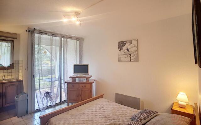 Appartement Lamalou-les-Bains, 1 pièce, 2 personnes - FR-1-451-98