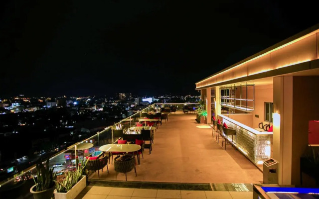 Ramada By Wyndham Vientiane Central