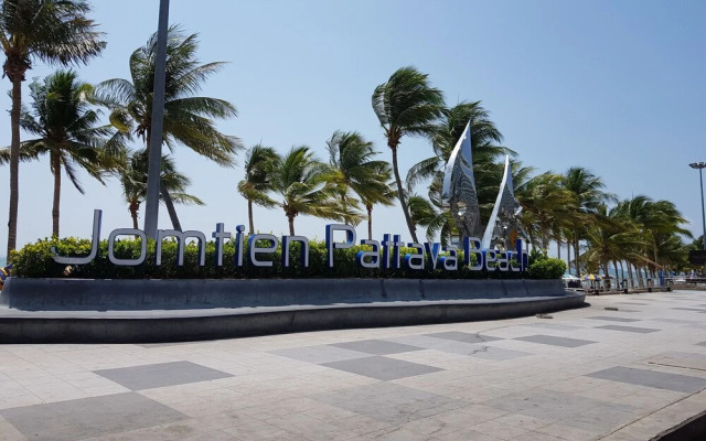 Ons Moeder Restaurant & Guesthouse - 5 (50 meters to the beach)