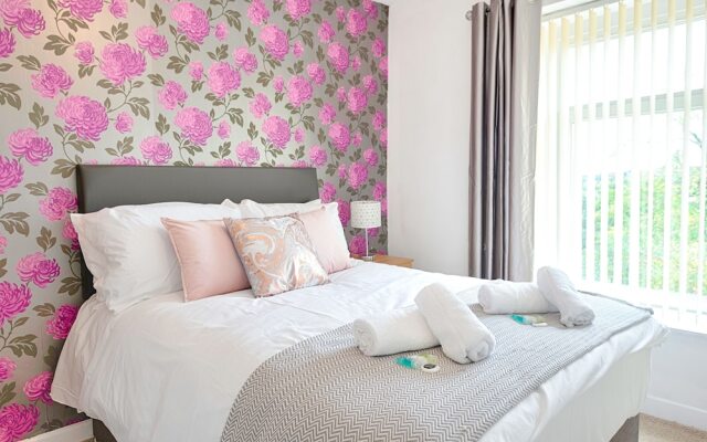 Swansea Hosea Spacious Home