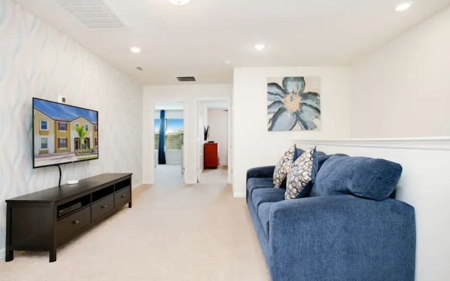 Townhome W/private Pool & Free Water Park!