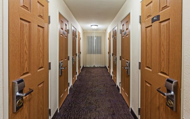 Staybridge Suites Northwest near Six Flags Fiesta