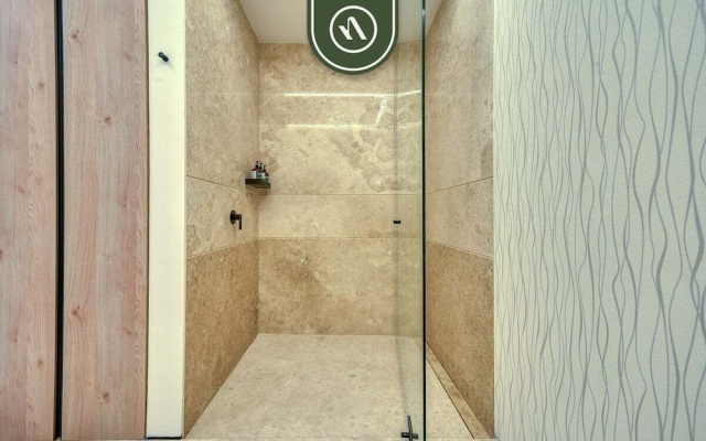 Luxury 1BR Condo - Rooftop Pool - Bay View