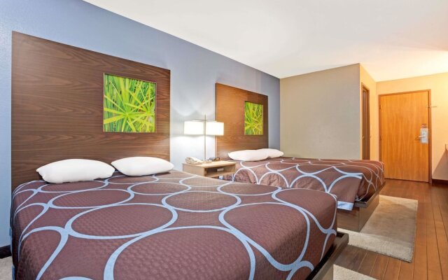 Super 8 Louisville Airport