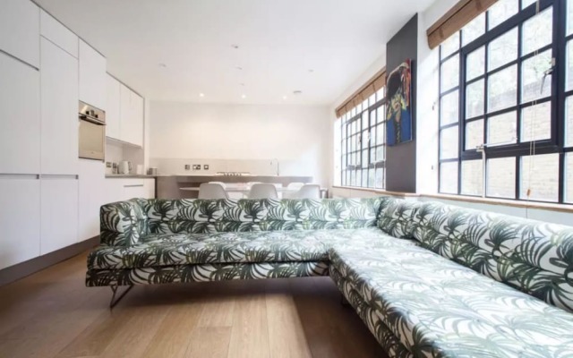 3 Bedroom Contemporary Home In Shoreditch