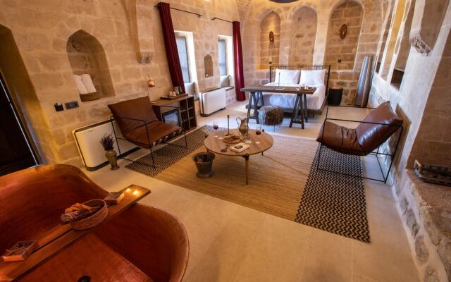 Mirsoum Hotel
