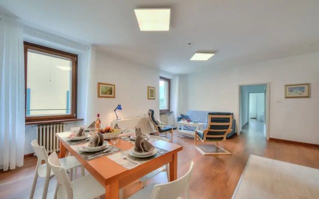 Residenza Rocca Del Lago 4