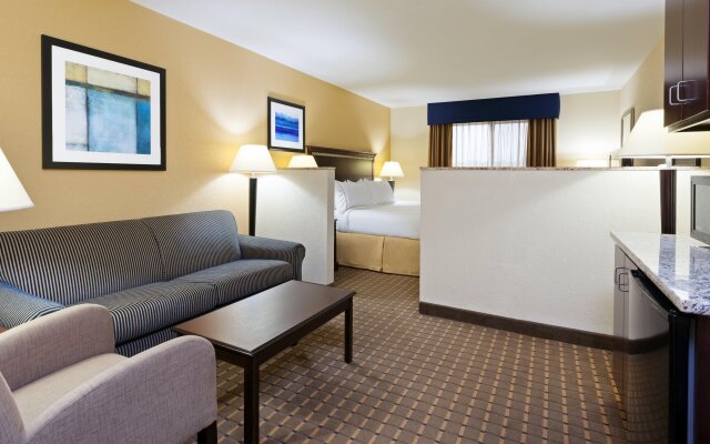 Holiday Inn Express & Suites Allentown West, an IHG Hotel