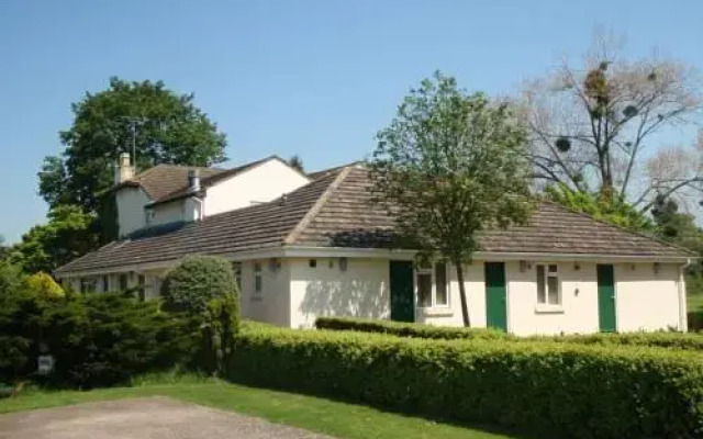 Briarfields Motel