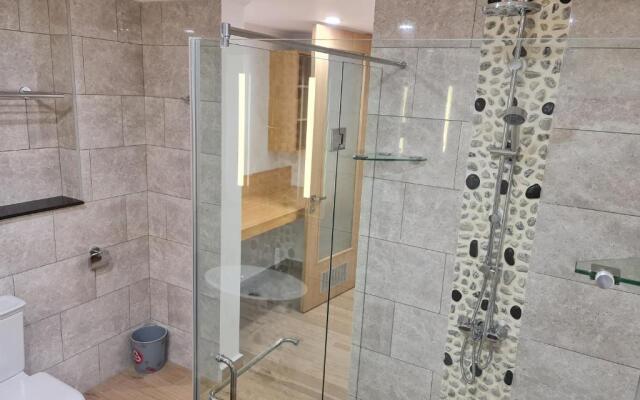 Royale Suites by Arc Royal Luxury Apts