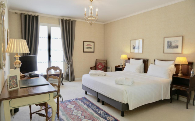 Le Manoir De Gressy