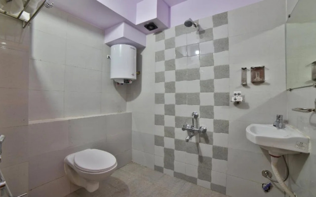 Madhuram Arcade By OYO Rooms