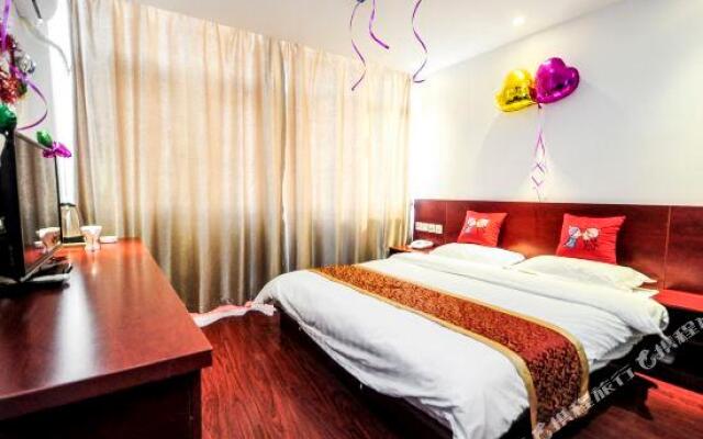 Cherry Express Hotel (Qinhuangdao Olympic Sports Center Yanshan University)