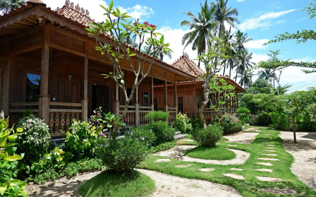 Blue Harbor Beachfront Villas & Resto