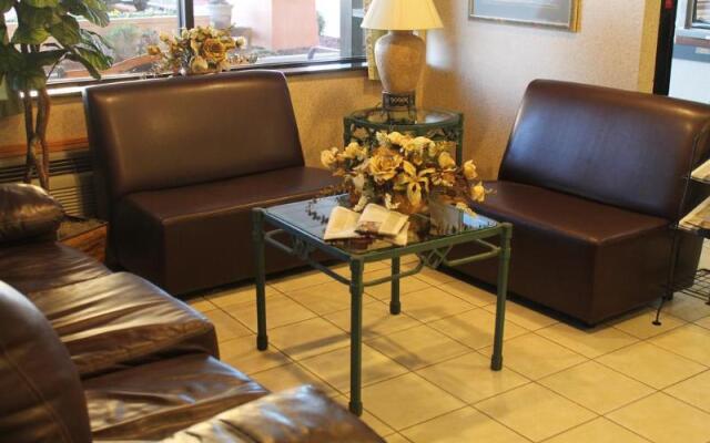 Comfort Inn & Suites Airport
