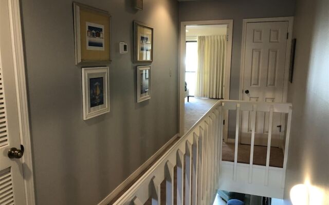 2 D, Three Bedroom Townhome