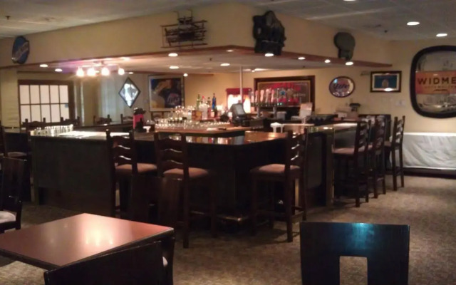 Ramada by Wyndham Fresno North