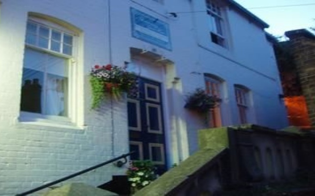 Stoneway Guest House