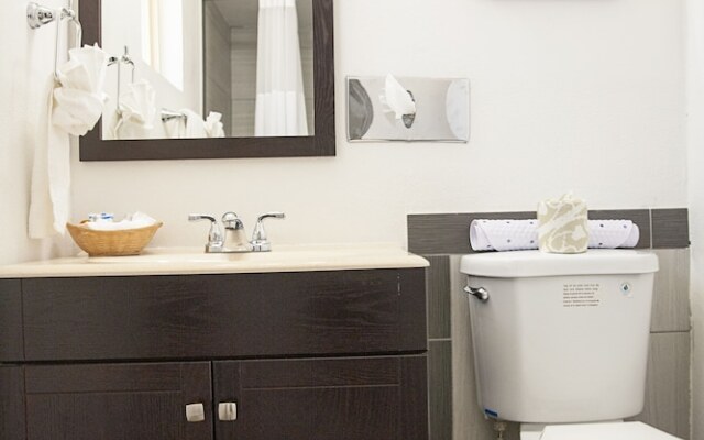 Rodeway Inn & Suites