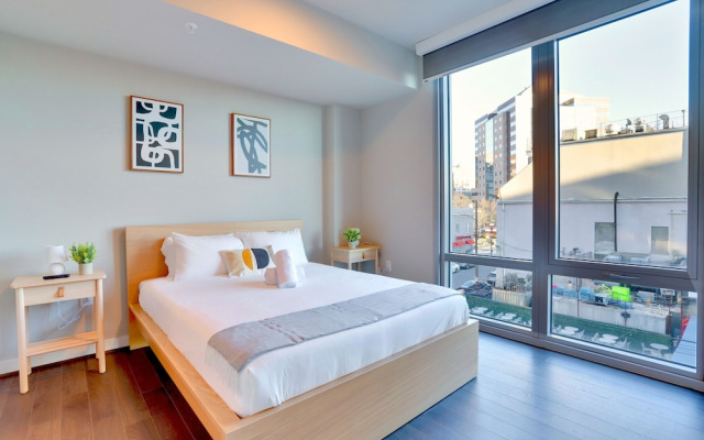 Gorgeous 1Br at Clarendon With Gym