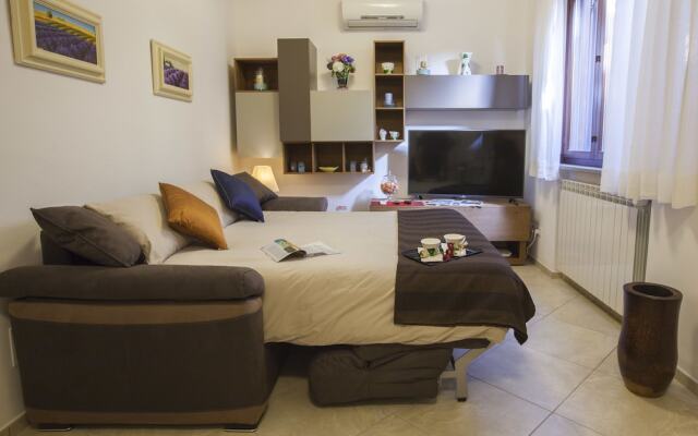 The Golden House Florence Suite