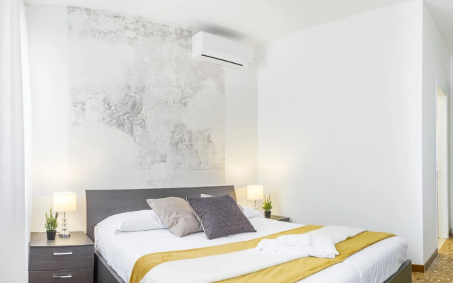 Canal View Apartment