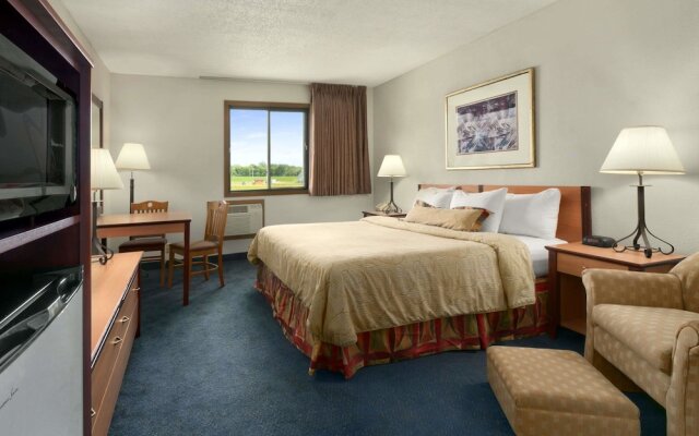 Days Inn By Wyndham Willmar