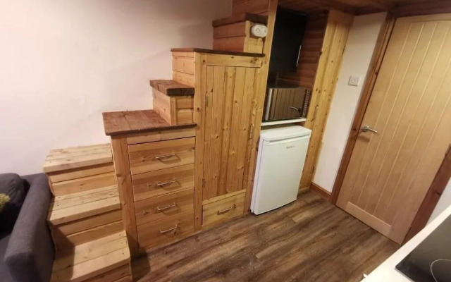 Tiny House-Hot Tub-St Clears-Pembrokeshire-Tenby