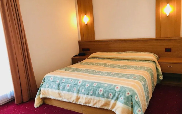 Hotel Santoni