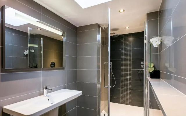 The Lodge Rooms @ Carus Green
