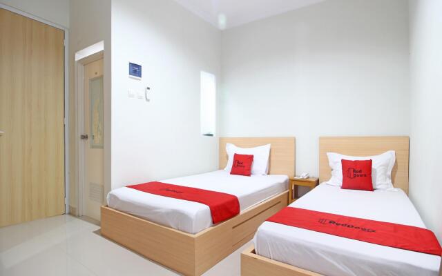 RedDoorz near AMIKOM Yogyakarta