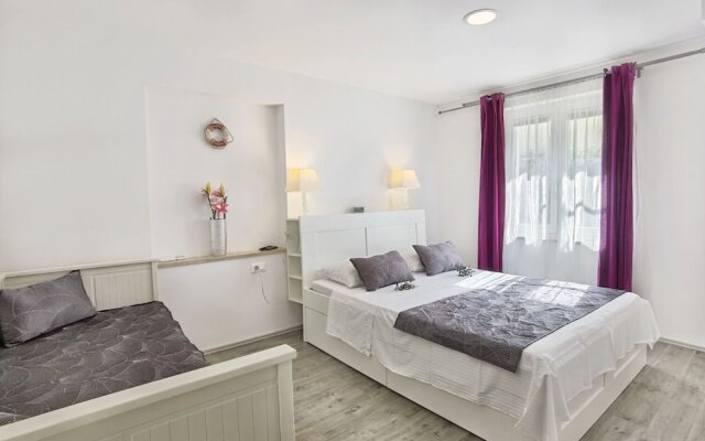 Boutique Rooms - With Pool - 3 - R103