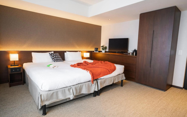 The General Kyoto Takatsuji Tominokoji