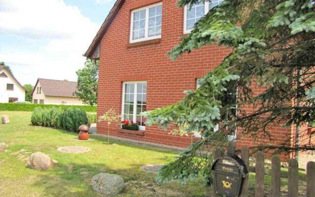 Ferienwohnungen Qualzow SEE 8420