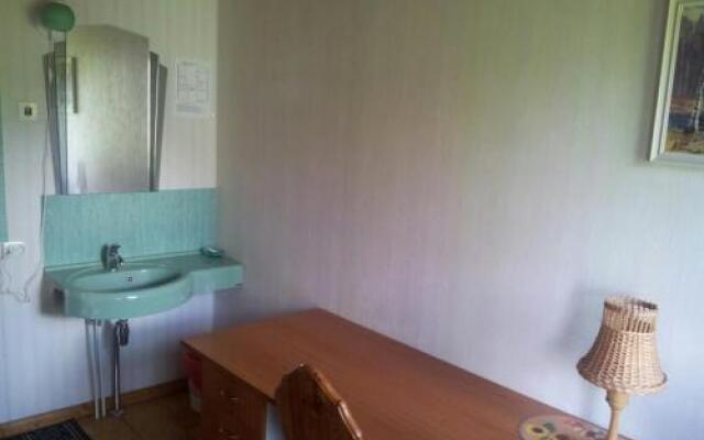 Eha Suija Home Accommodation
